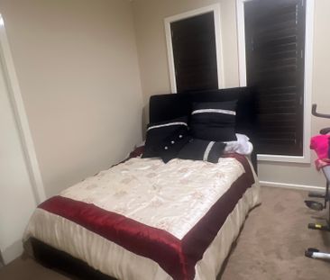 Gregory Hills - Photo 2