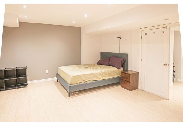 For Lease - 5630 Fudge Terrace Unit# Bsmt, Mississauga, Ontario - Photo 1