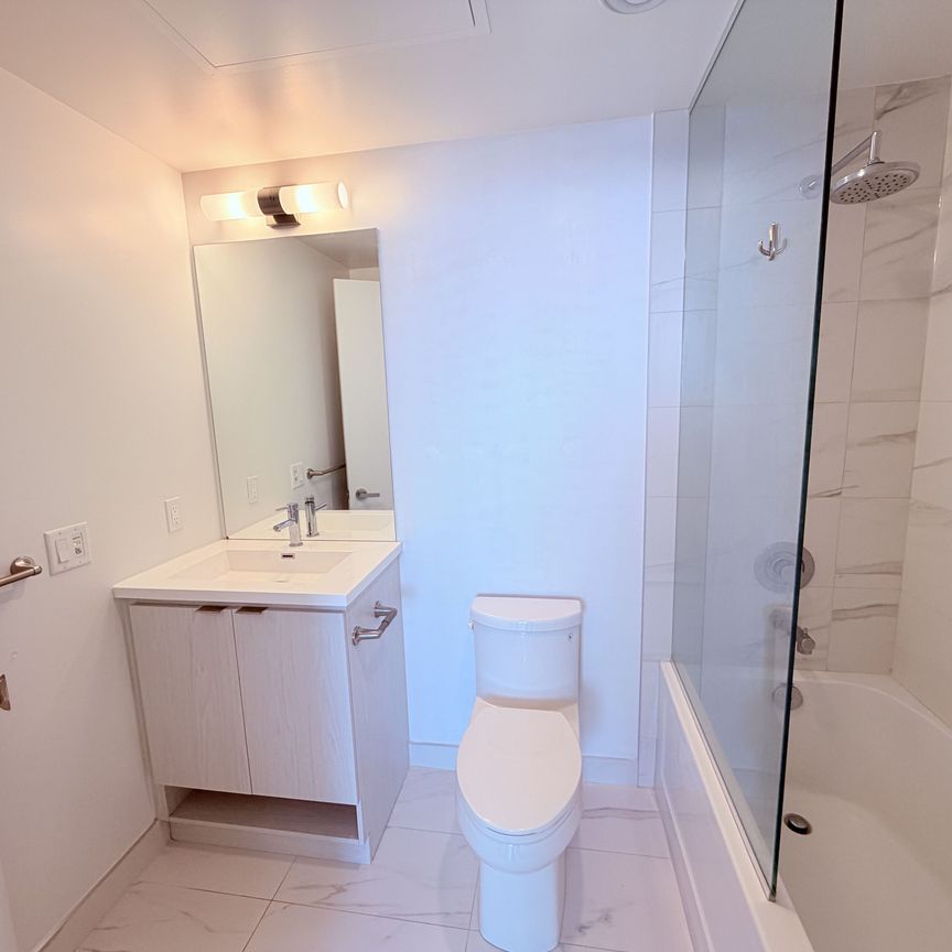 For Lease - 55 Cooper Street Unit# 6210, Toronto, Ontario - Photo 1