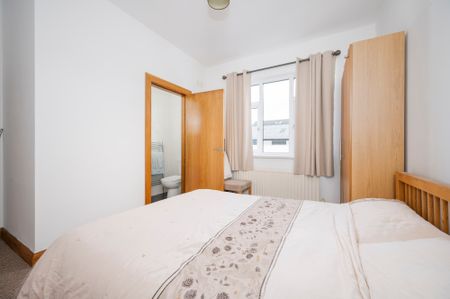 24 Prince Edward Park, Belfast, BT9 5FZ - Photo 5