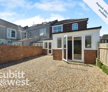 1 bedroom in a house share to rent - Photo 6