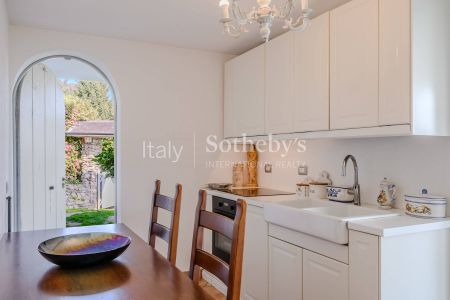 Single Family Home - Photo 5