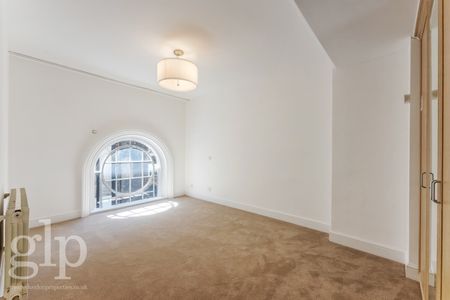 3 Bedroom Apartment, Great Queen Street WC2B - Photo 3
