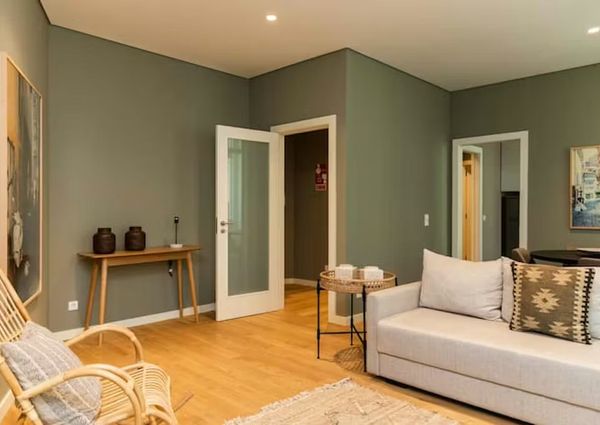 Mieszkanie na wynajem - 108 m² - 2 pokoje Porto Porto