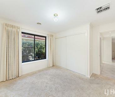 15 Saltbush Street, Harrison ACT, Belconnen - Photo 5