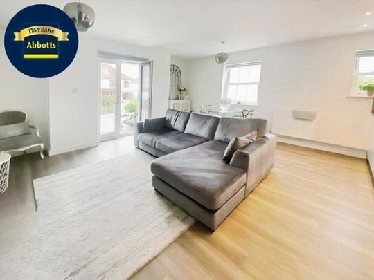 Lynmouth Avenue,Moulsham - CM2 - Photo 1