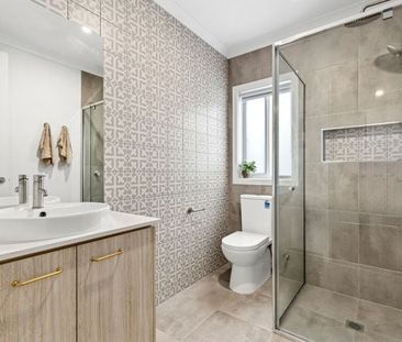 35 Rowands Street, Mount Duneed - Photo 1