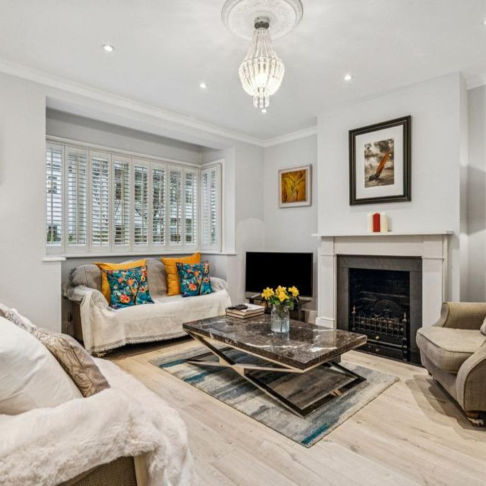 4 bedroom semi-detached house to rent - Photo 1