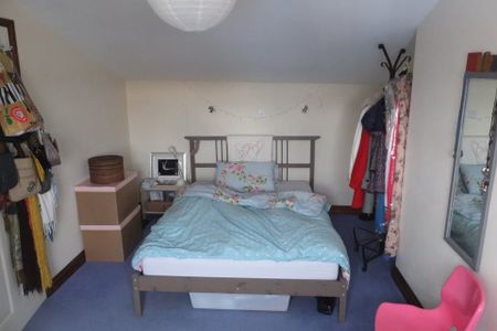 1 Bed Flat, Wellington Park, BS8 - Photo 2