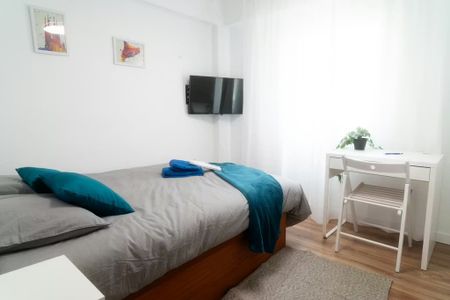 Carrer del Poeta Alberola, Valencia, Valencian Community 46018 - Photo 4