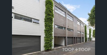 Modern City Living - Walk to Everything! - Photo 2