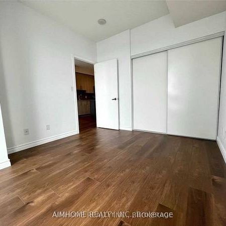 Confederation/Burnhamthorpe Bright +Spacious 1Bdrm 1Parking 1Locker - Photo 3