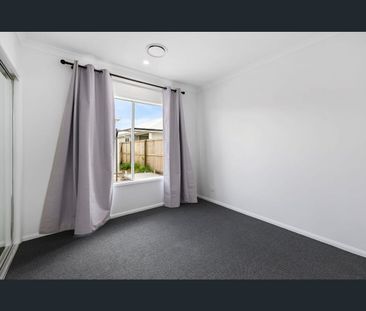 14 Tamborine Cres, Banya, Qld 4551 - Photo 4