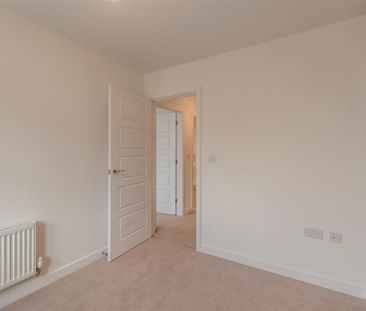 2 bedroom semi-detached house to rent - Photo 4
