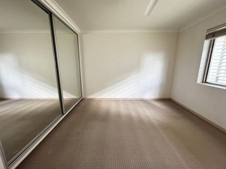 Holland Park West - Photo 5