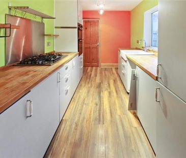 3 bedroom terraced house to rent - Photo 5