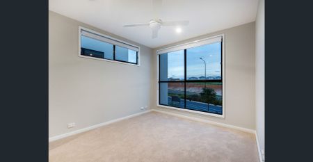 Timeless Elegance Meets Modern Convenience - Photo 4