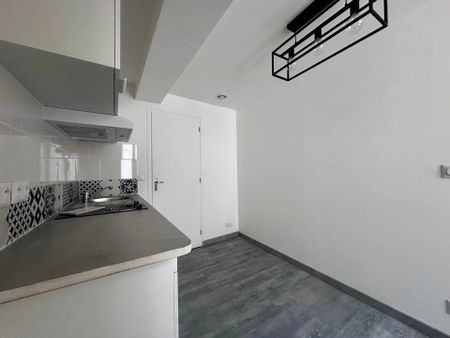 Location Appartement 1 pièce 22m² TOURNAN EN BRIE 77220 - Photo 2