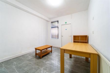 4 bedroom house to rent - Photo 3