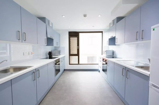Silver Ensuite - Photo 1