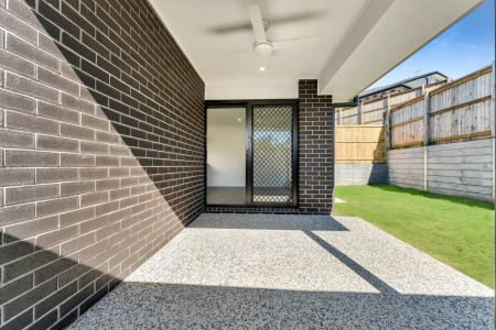 5 Mazeppa Street, South Ripley QLD 4306 - Photo 3