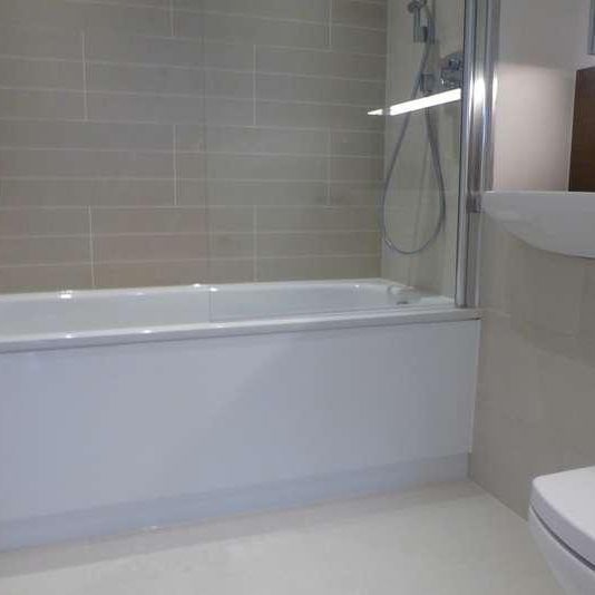 Hanover House, Kings Road, Reading, RG1 - Photo 1