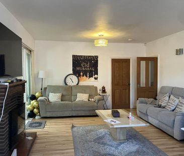 4 bedroom bungalow to rent - Photo 3