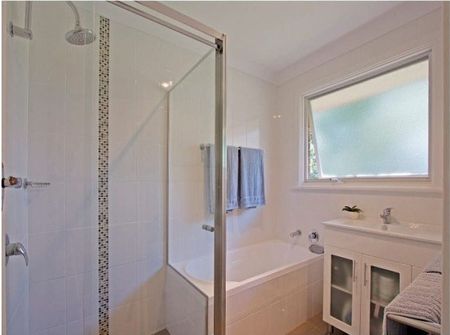 Freshly Painted Modern Home - Amazing Outdoor Area - Photo 5