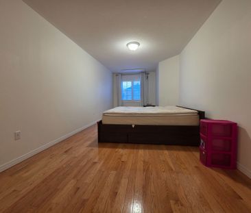 For Lease - 18 Palk Lane, Toronto, Ontario - Photo 4