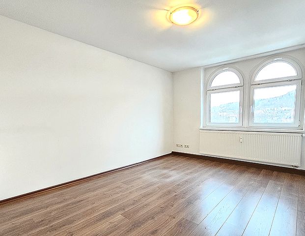 Neues Zuhause. Dachgeschosswohnung zum Einziehen und Wohlfühlen! - Photo 1