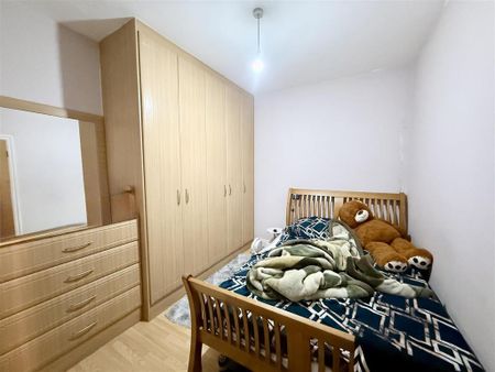 4 bedroom property to rent - Photo 5