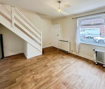 1 bedroom semi-detached house to rent - Photo 3