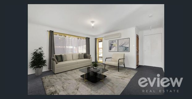 Charming Family Home in Werribee! - Photo 1