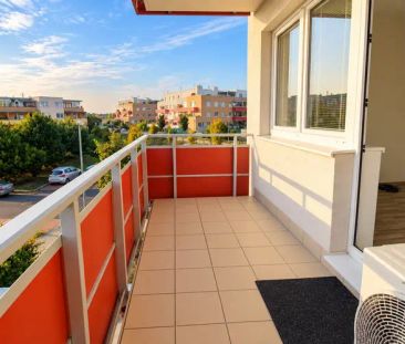 Pronájem bytu 3+kk s balkonem a 2 parkovacími stáními, Praha 9 – Kyje - Photo 6