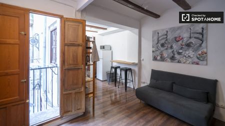 valencia, Valencian Community 46001 - Photo 2