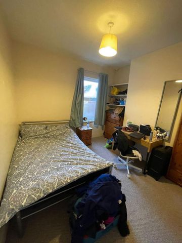 4 bedroom terraced house to rent - Photo 4