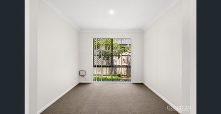 SPACE SPACE AND MORE SPACE - Photo 2