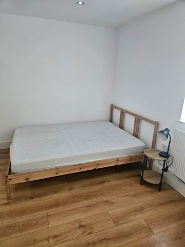 7 bedroom house share to rent - Photo 3