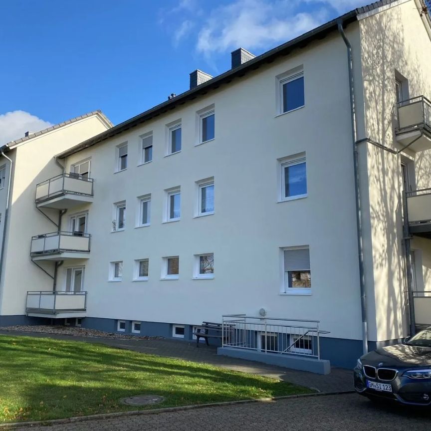 3 Zimmerwohnung mit Balkon in beliebter Wohnlage- kernsaniert - Photo 2