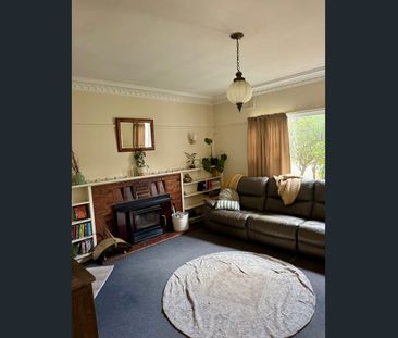 Perfect Family Home - Photo 2