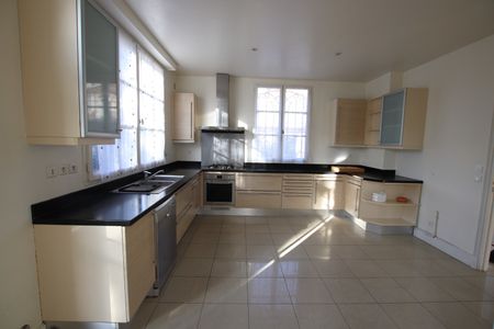 Tout savoir sur cette maison à Croissy-sur-Seine - Photo 2