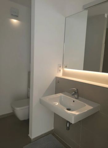 Traumhafte neuwertige 2-Zimmer-Wohnung mit großem Balkon in erstklassiger Lage! - Foto 5