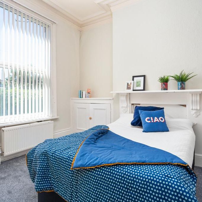 3 bedroom apartment to rent - Photo 1