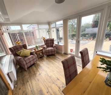 3 bedroom semi-detached bungalow to rent - Photo 6