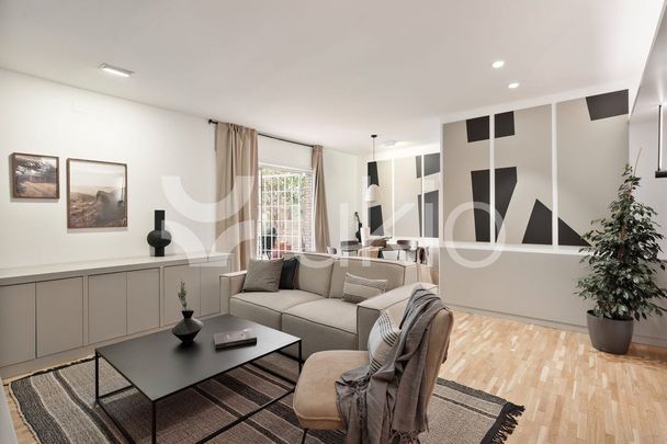 Barcelona Capital, Catalonia 08006 - Foto 1