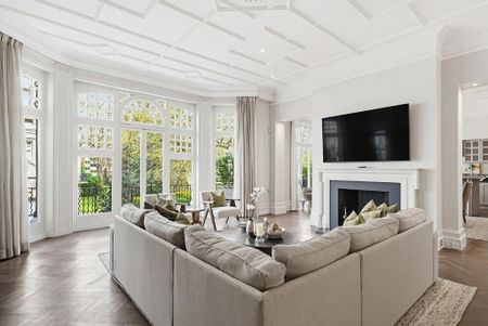 3 bedroom flat to rent - Photo 2