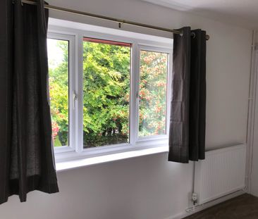 1 Bed Flat, Melton Avenue, LS10 - Photo 1