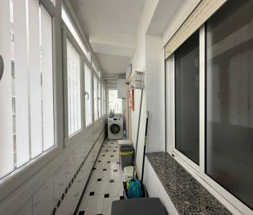 Piso de alquiler en Cuatro Caminos - Photo 1