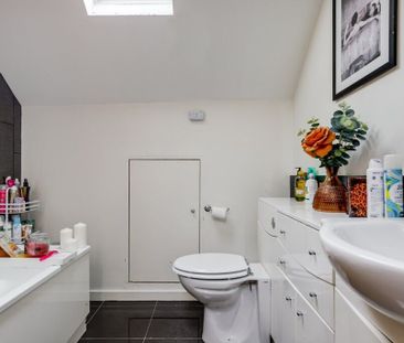 3 Bedroom Flat To Let - Photo 4