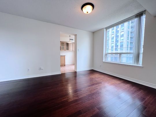For Lease - 18 Hillcrest Avenue Unit# 407, Toronto, Ontario - Photo 1